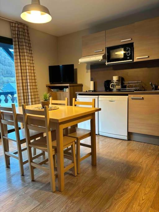 Appartement Avec Cabine Arreau Exterior foto